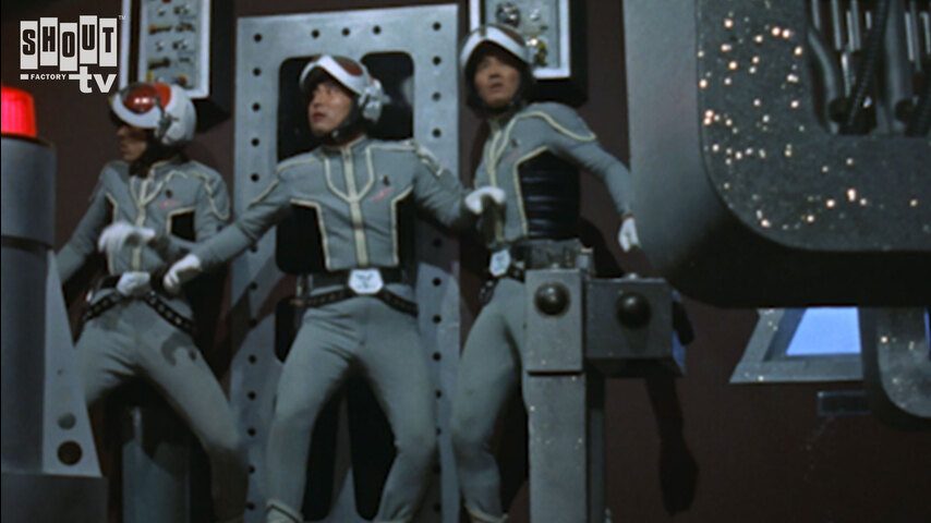 Ultraseven: S1 E32 - The Strolling Planet
