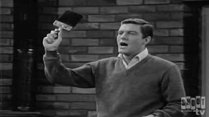 The Dick Van Dyke Show: S2 E23 - Give Me Your Walls