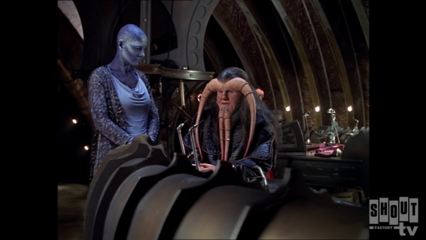 Farscape: S1 E3 - Back And Back And Back To The Future