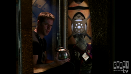 Farscape: S2 E9 - Out Of Their Minds
