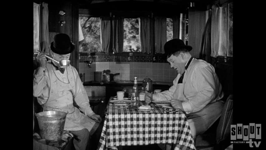 The Laurel & Hardy Show: Them Thar Hills