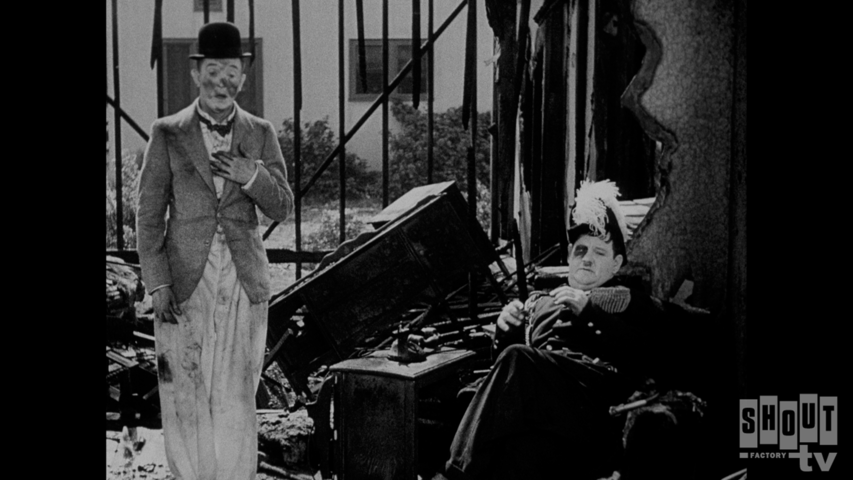 The Laurel & Hardy Show: Helpmates