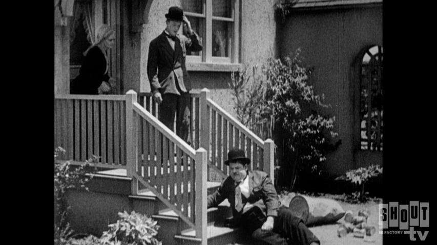 The Laurel & Hardy Show: One Good Turn