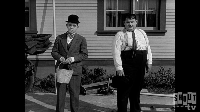 The Laurel & Hardy Show: Hog Wild