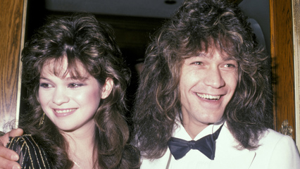 01/05/22 | Valerie Bertinelli & Eddie Van Halen's Love Story + Andy Cohen Defends Himself