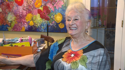 89-year-old retired art teacher still brings colour and beauty to those around her